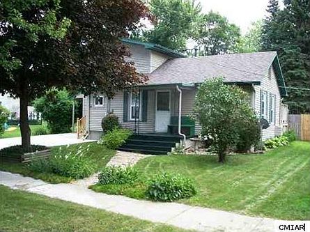 1st image of 610 Cedar St