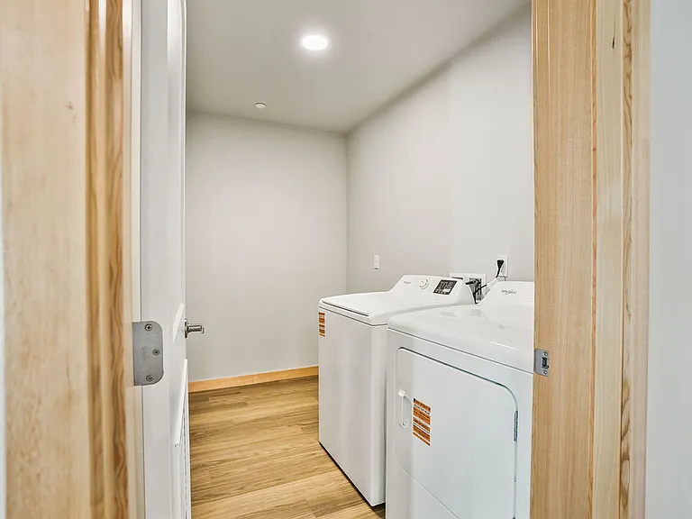 Shadow Creek Apartments — Photo 37