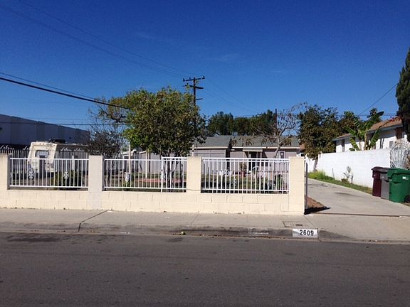 5th image of 2609 W Pomona St