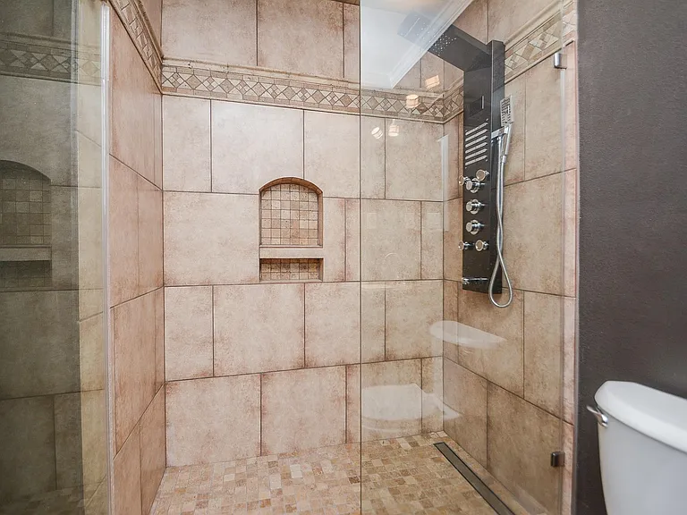 12315 Maxim Dr — Photo 28
