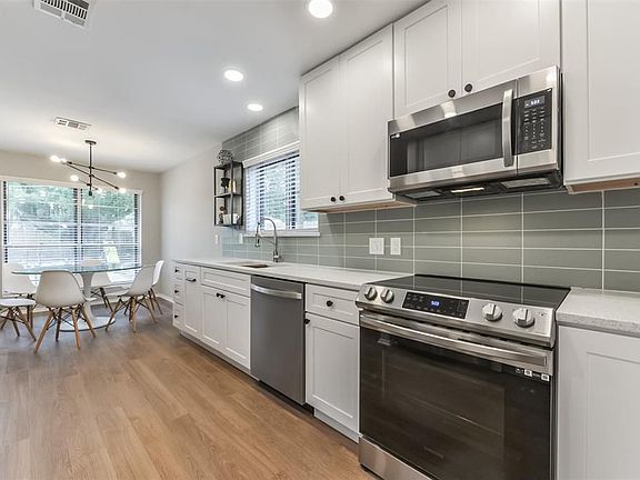 2nd image of 22803 Merrymount Dr