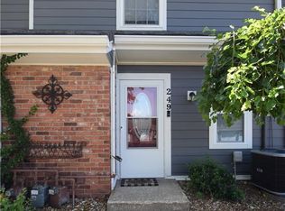 249 NE Bayview Dr, Lees Summit, MO 64064