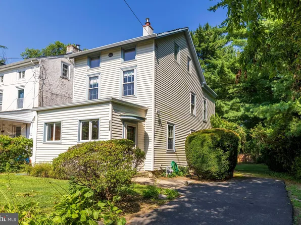 7834 Old York Rd, Elkins Park, PA 19027