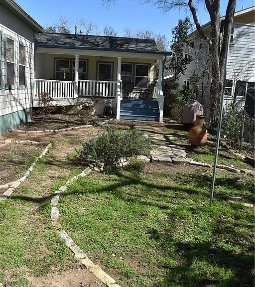 2109 Wright St — Photo 31
