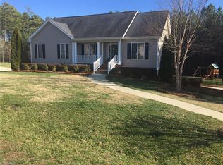 1090 Oxford Ln, King, NC 27021