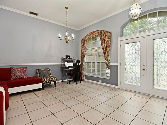 4th image of 7925 Saint Andrews Cir