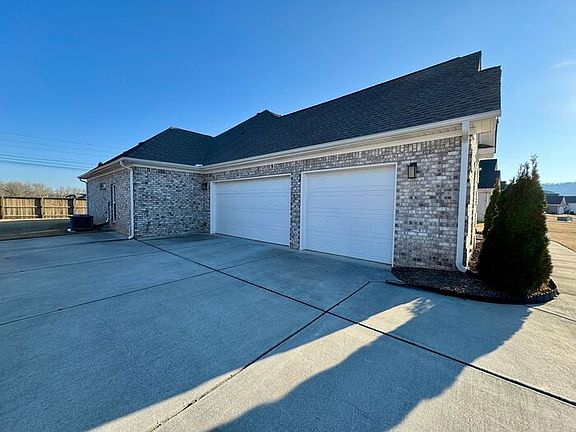 2nd image of 4353 Willow Bend Ln