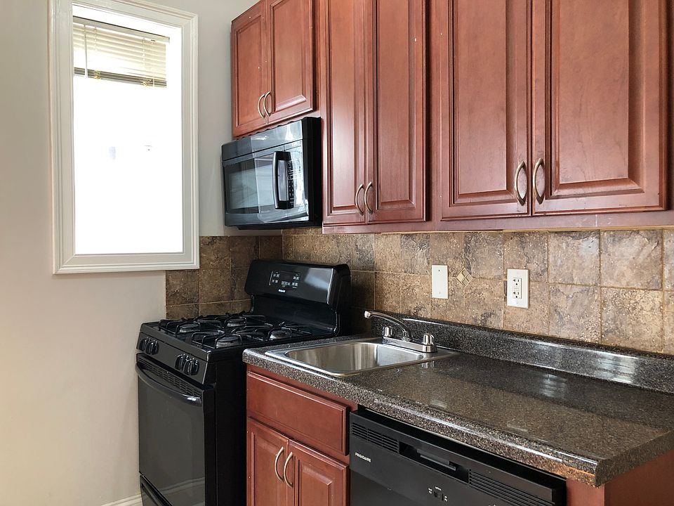 2nd image of 126 Corbin Ave #43E