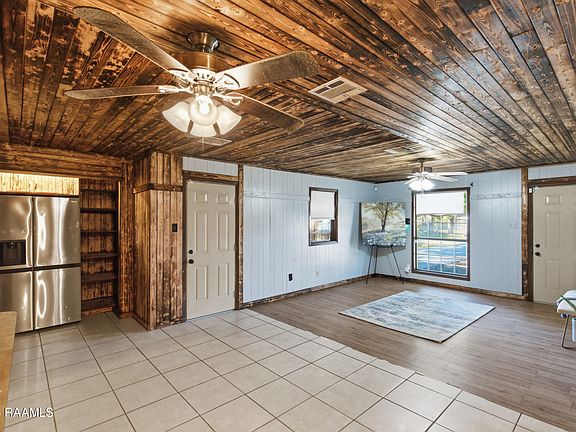 4th image of 304 Rampart St