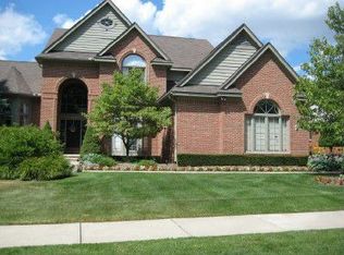 21685 Chase Dr, Novi, MI 48375
