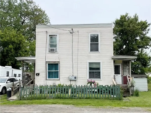 812 E 5th St, Elmira, NY 14901
