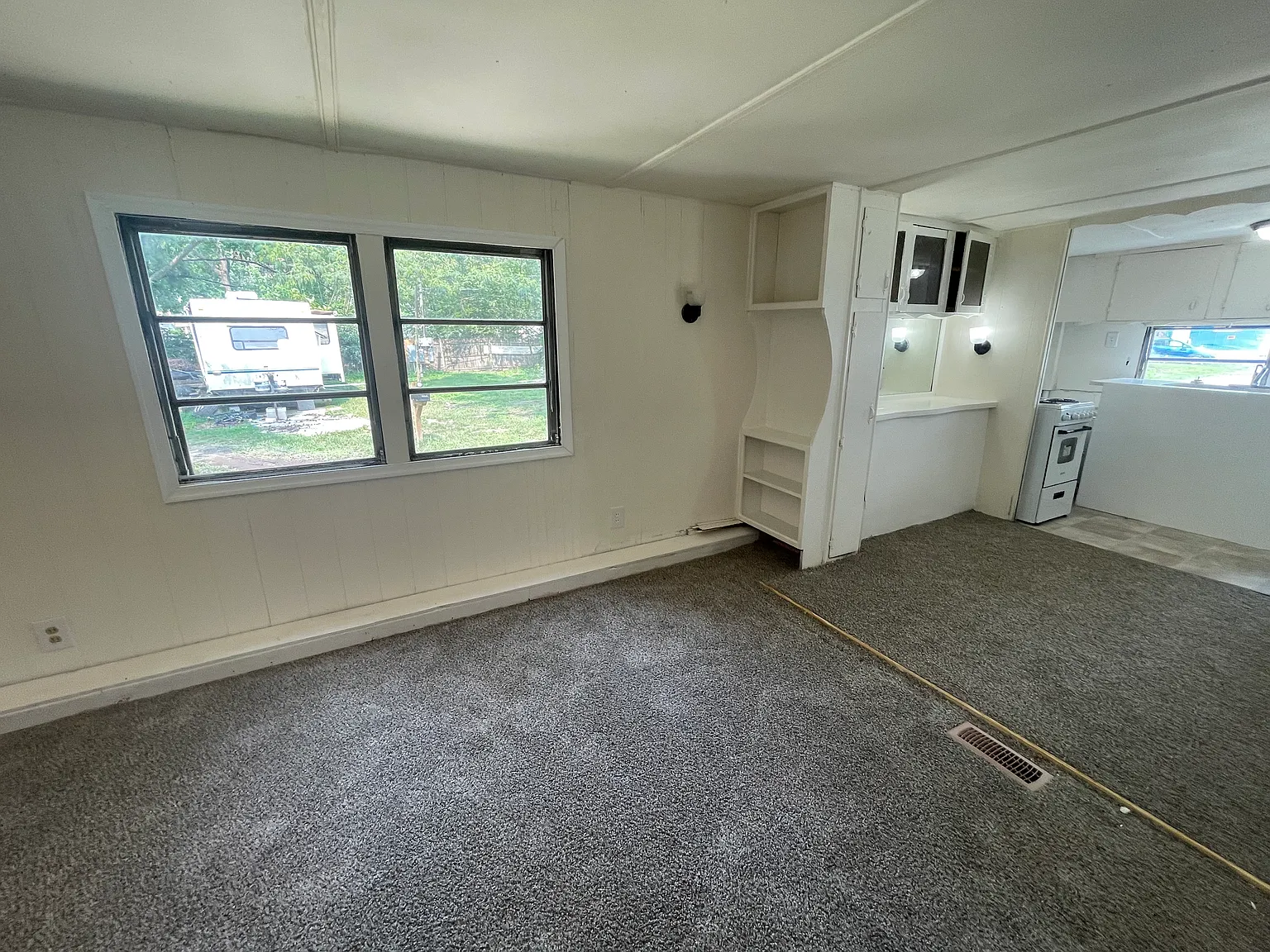 2 bed, 980 sqft, $1,185 — Photo 3
