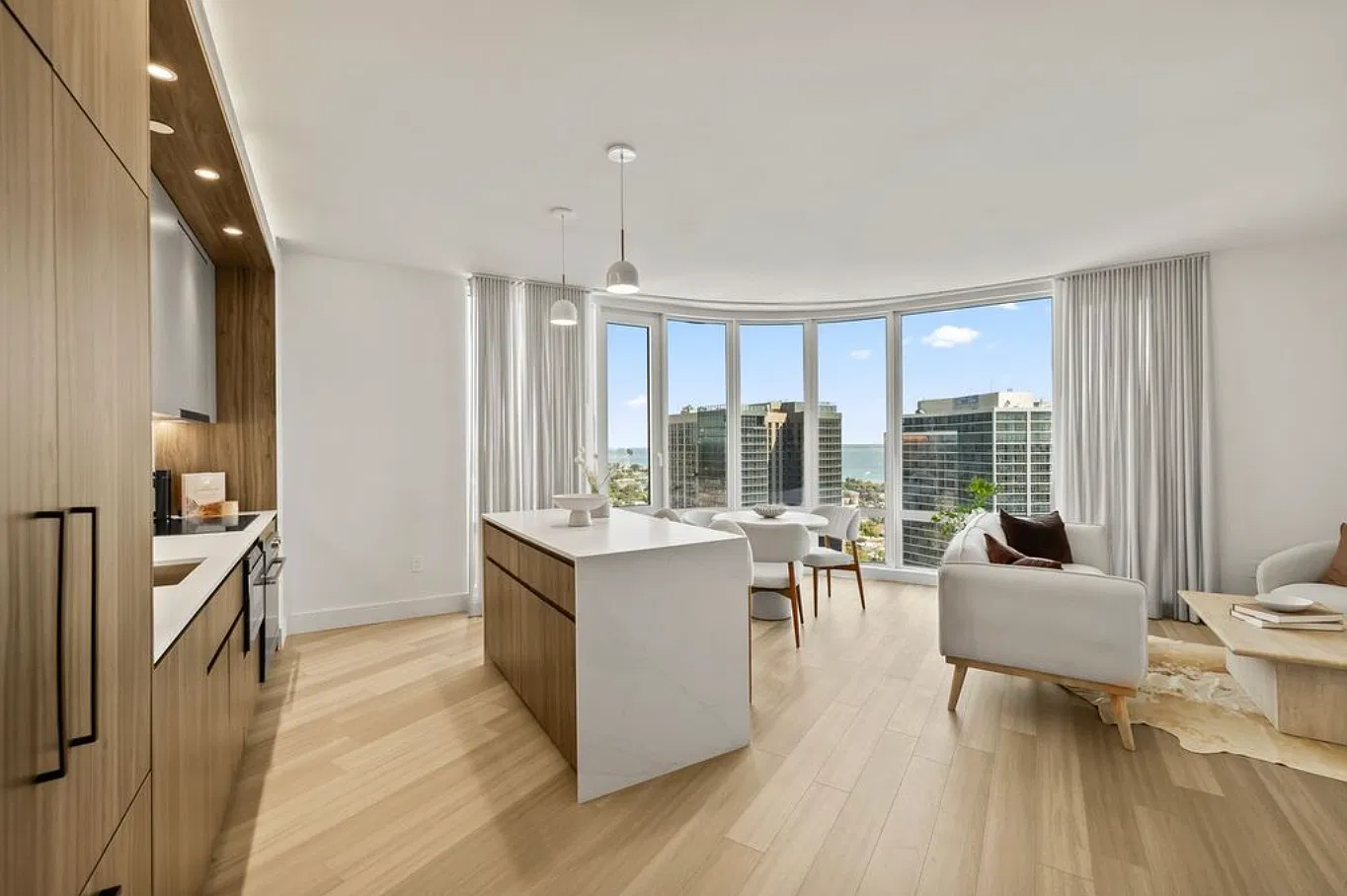 The Alary — Photo 1
