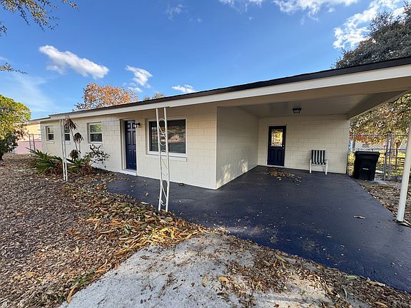 2nd image of 2318 Lydia St