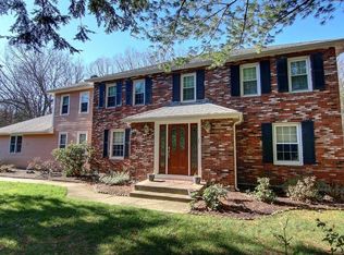23 Metacomet St, Walpole, MA 02081