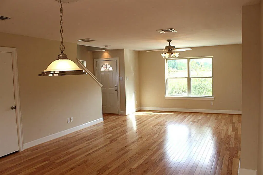 2 bed, 2.5 bath, 1567 sqft, $1,825 — Photo 3