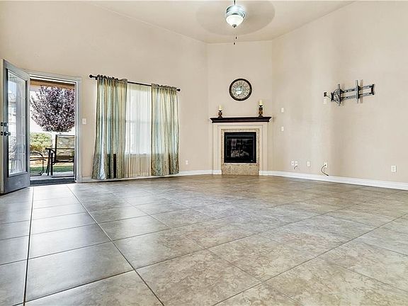 5th image of 11525 Porfirio Payan Dr