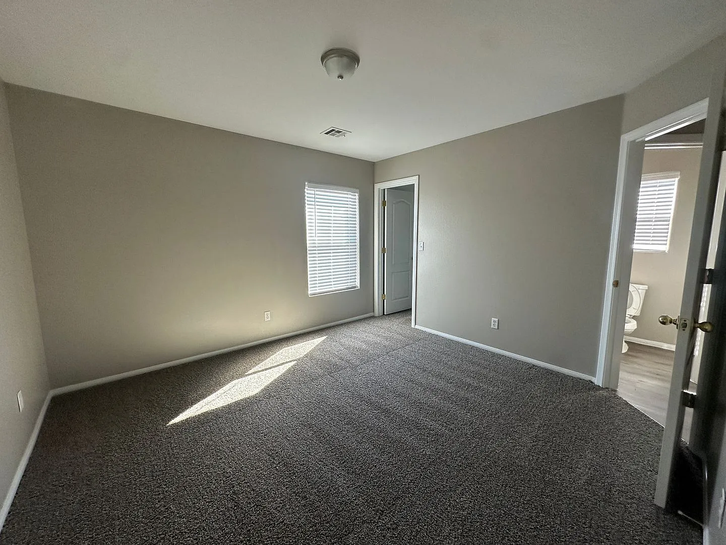 3 bedroom home for rent in Henderson — Photo 4