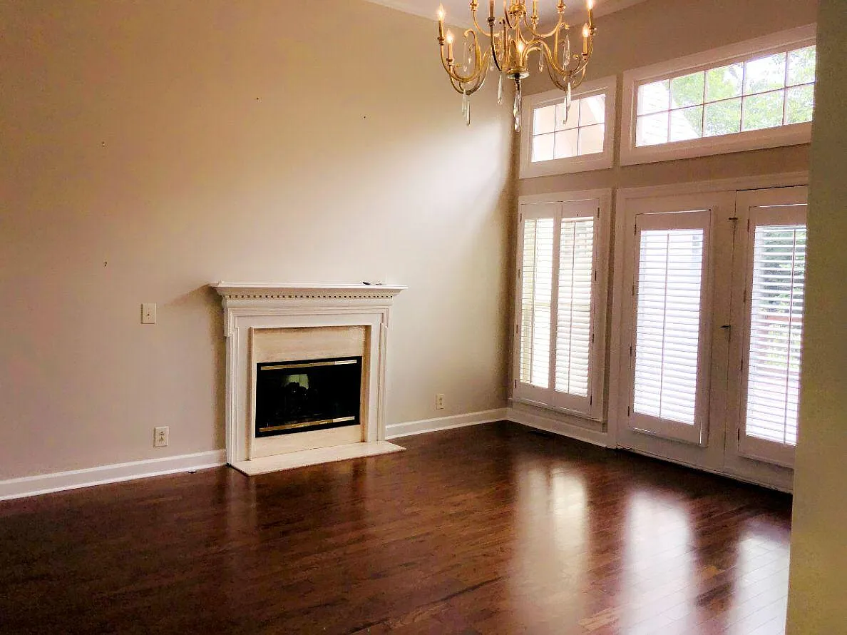 Photo 2 of 23 - 100 Bridlington Ln - Brentwood, TN Building Photo - 100 Bridlington Ln