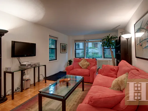 345 East 52nd Street image 1 of 7