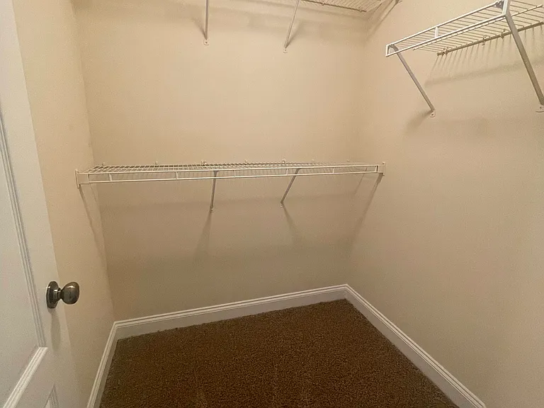 148 Old Ivy Rd — Photo 16