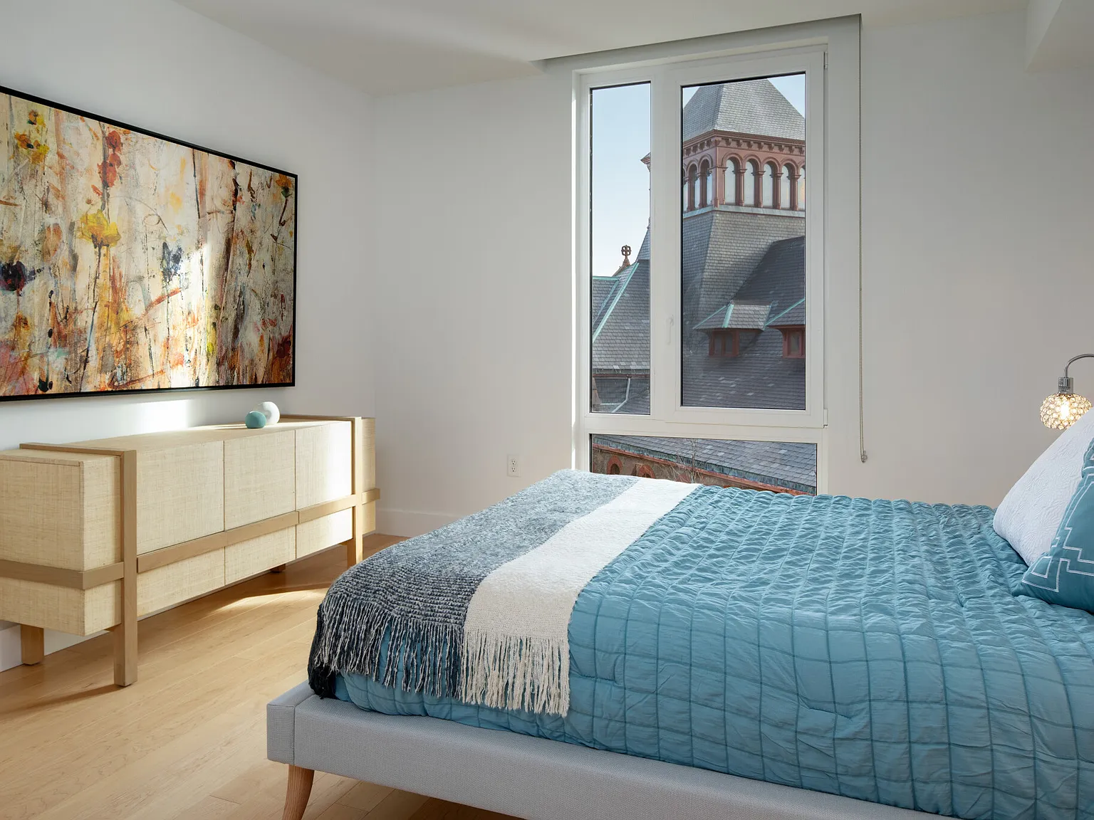2 bed, 1145 sqft, $5,700 — Photo 3