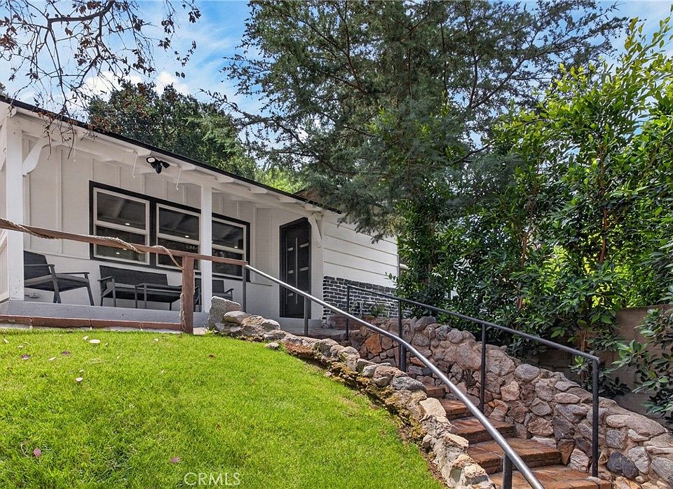 1st image of 10260 Willow Spring Ln