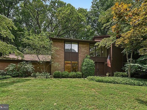 2nd image of 11112 Valley Heights Dr