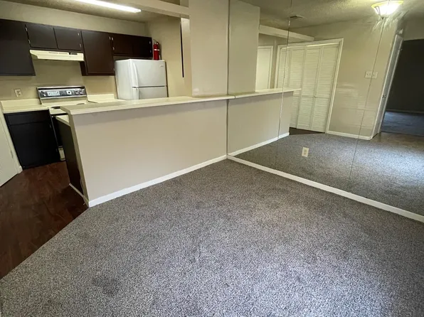 1406 Lake Calais Ct #B, Baton Rouge, LA 70808