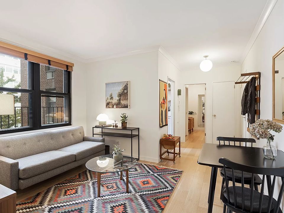 1st image of 100 W 12th St APT 4E