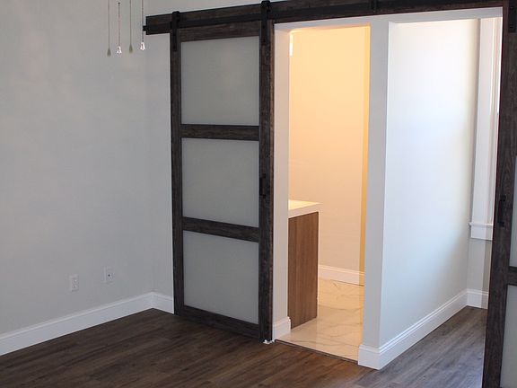 5th image of 751 Hillsboro Ave
