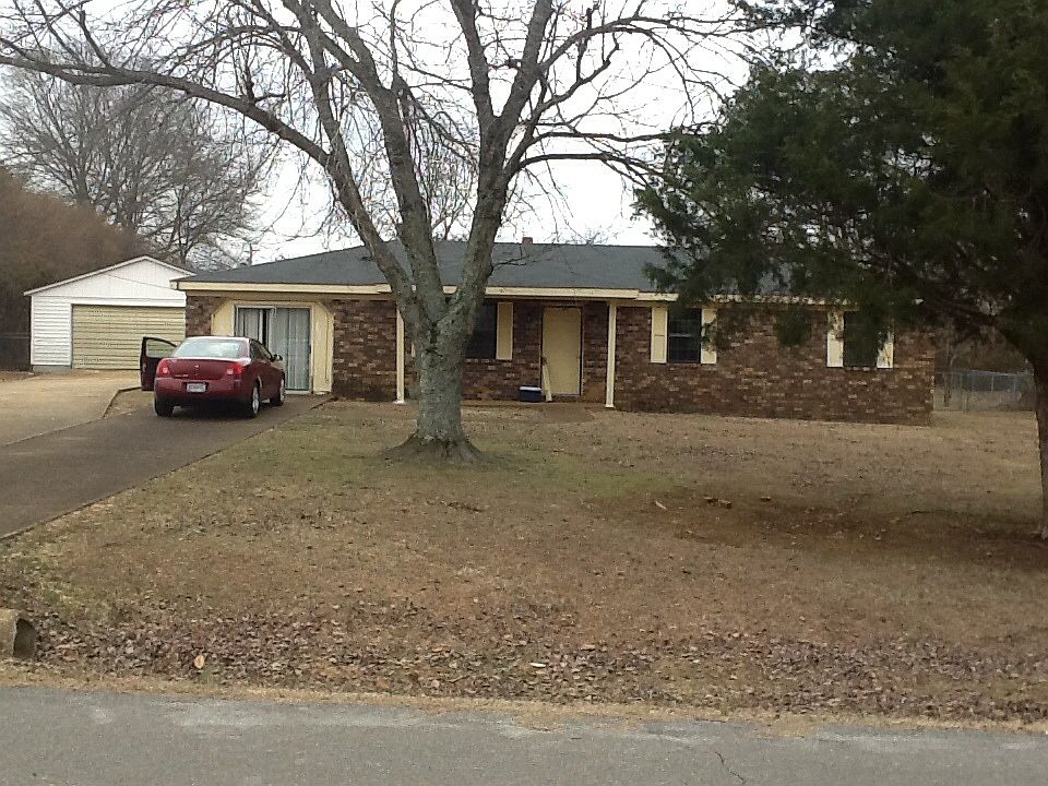 2nd image of 73 Phillips Dr