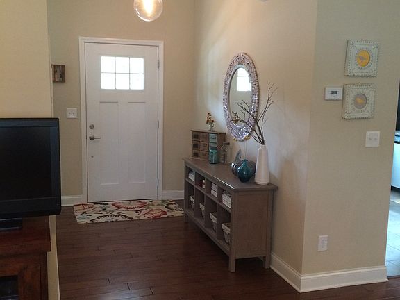 Spacious foyer