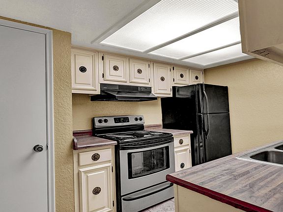 4th image of 6201 Escondido Dr APT 16