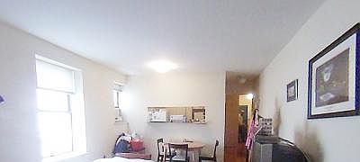 3rd image of 4 W 109th St APT 4B