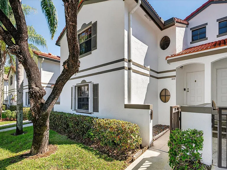 301 SW 158th Ter #204 — Photo 8