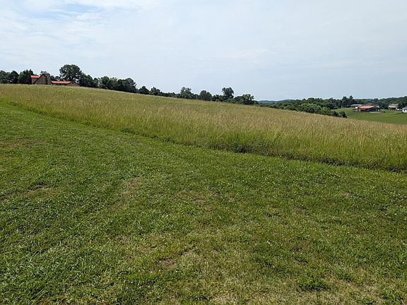 2nd image of 2 Riverbend Dr #2