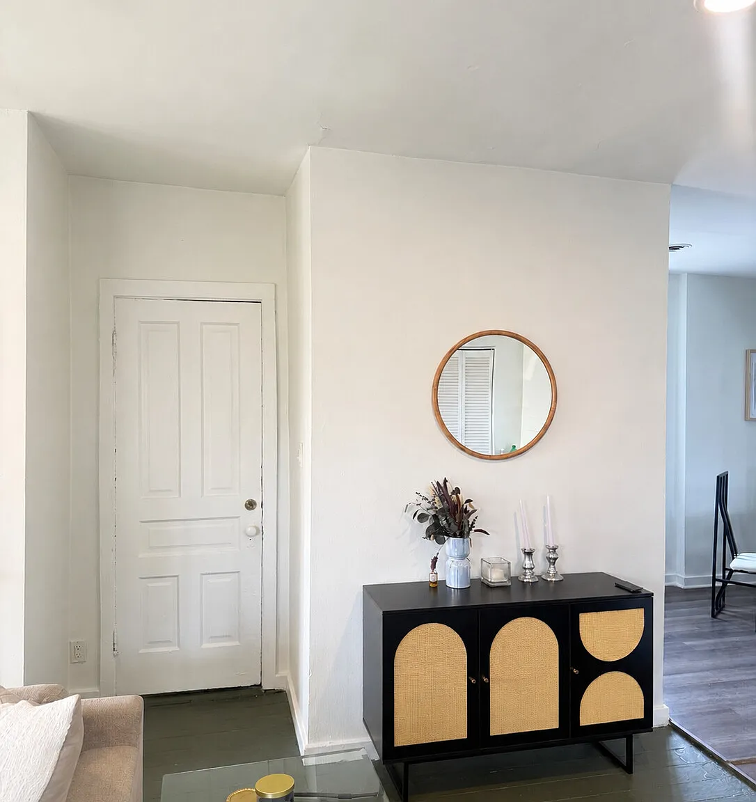 Studio, 800 sqft, $1,800 — Photo 2