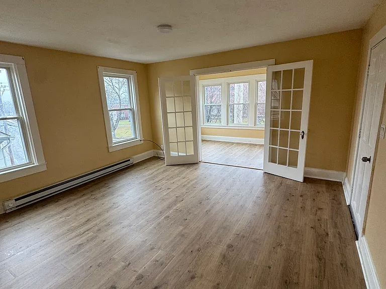 33 Crystal St #2 — Photo 1