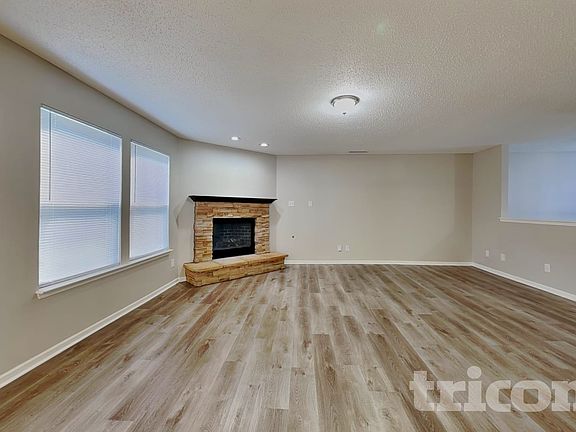 2nd image of 3463 Capsella Ln