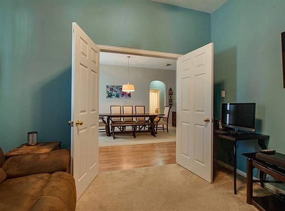 4th image of 1213 Marina Ct