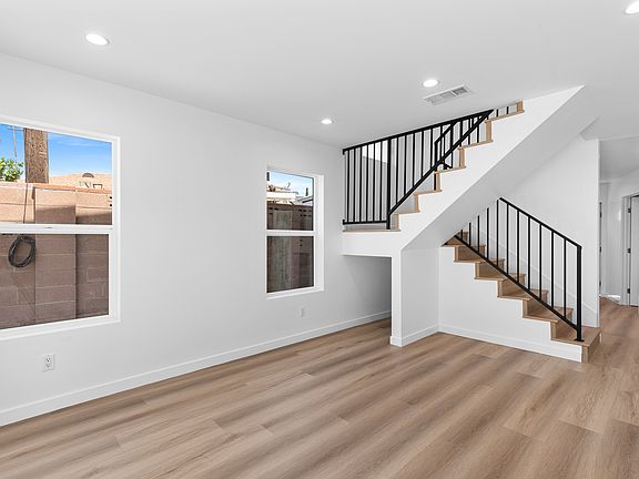4th image of 9317 Nagle Ave