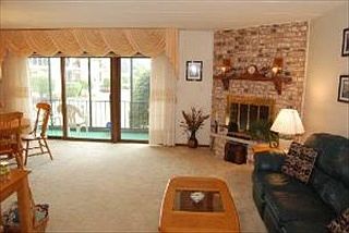 4th image of 15722 Foxbend Ct APT 1S