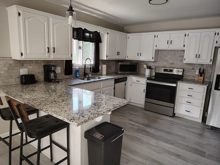 3927 S Cutler Ct — Photo 5