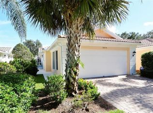 8874 Etera Dr, Sarasota, FL 34238
