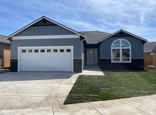 2758 Roberts Rd, Medford, OR 97504