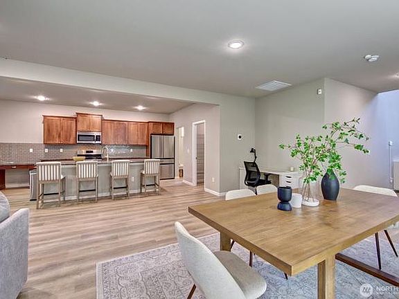5th image of 17 159th Pl SE