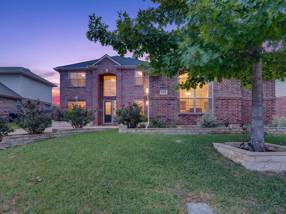1st image of 205 Lake Village Dr