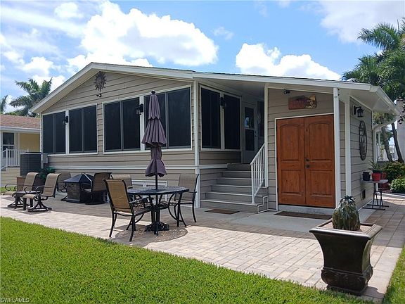 2nd image of 1220 Diamond Lake CIR