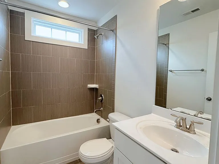 309 Lyric St — Photo 18